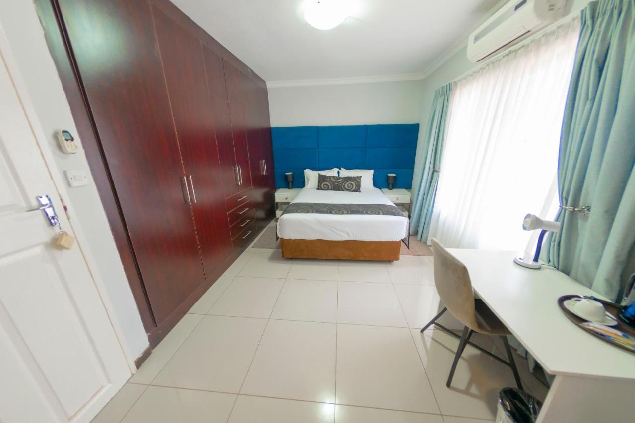 غابورون Green Lagoon Guest House المظهر الخارجي الصورة