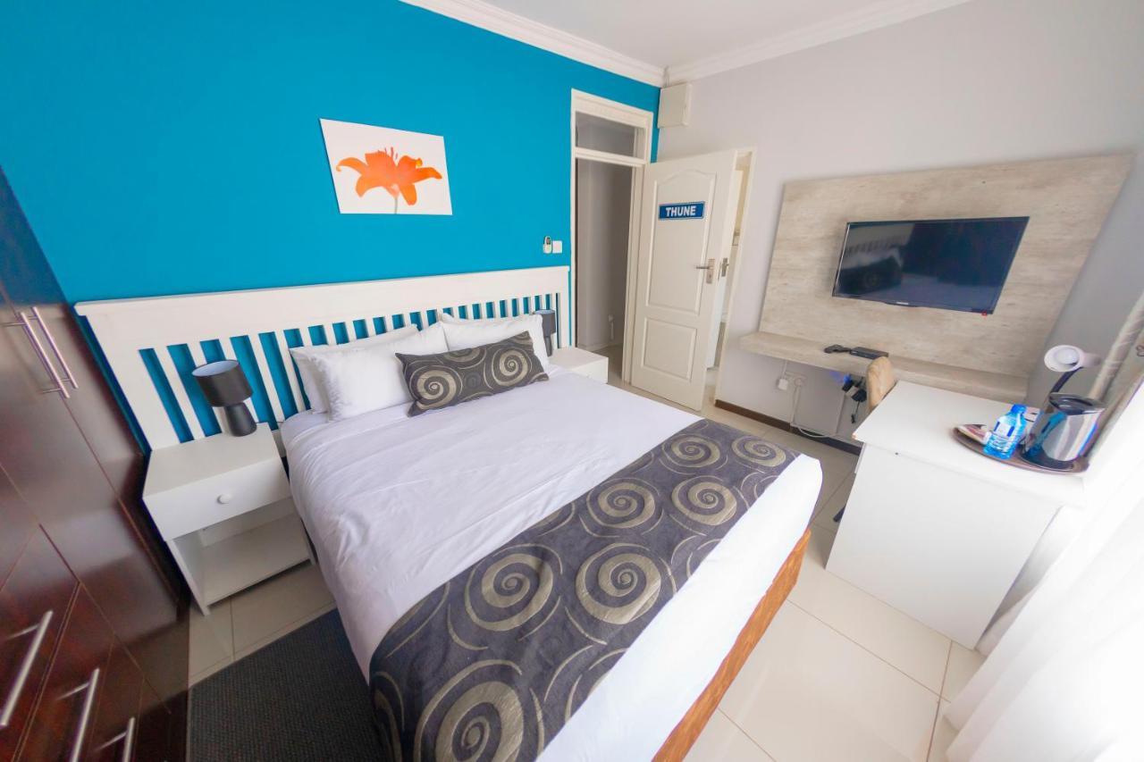 غابورون Green Lagoon Guest House المظهر الخارجي الصورة