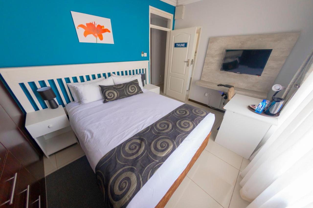 غابورون Green Lagoon Guest House المظهر الخارجي الصورة